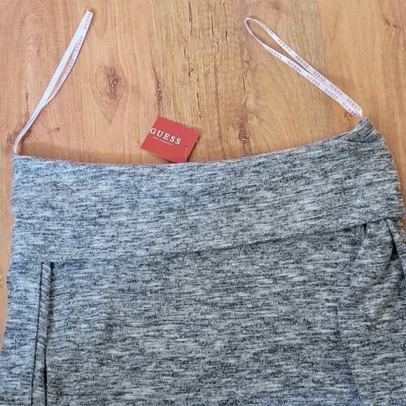 Guess Off The Shoulder Sweater - Picture 3 of 4